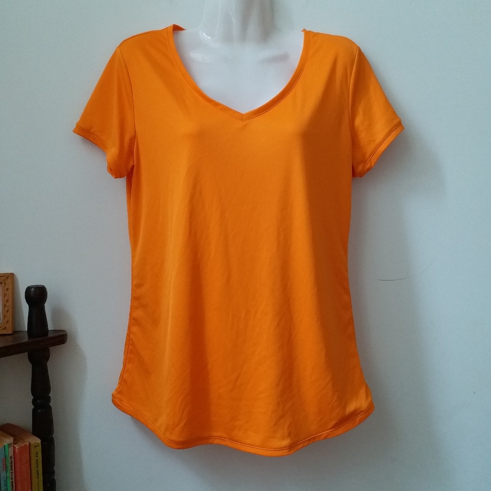 Reebok T-Shirt Size L Short Sleeve Orange V-Neck Logo